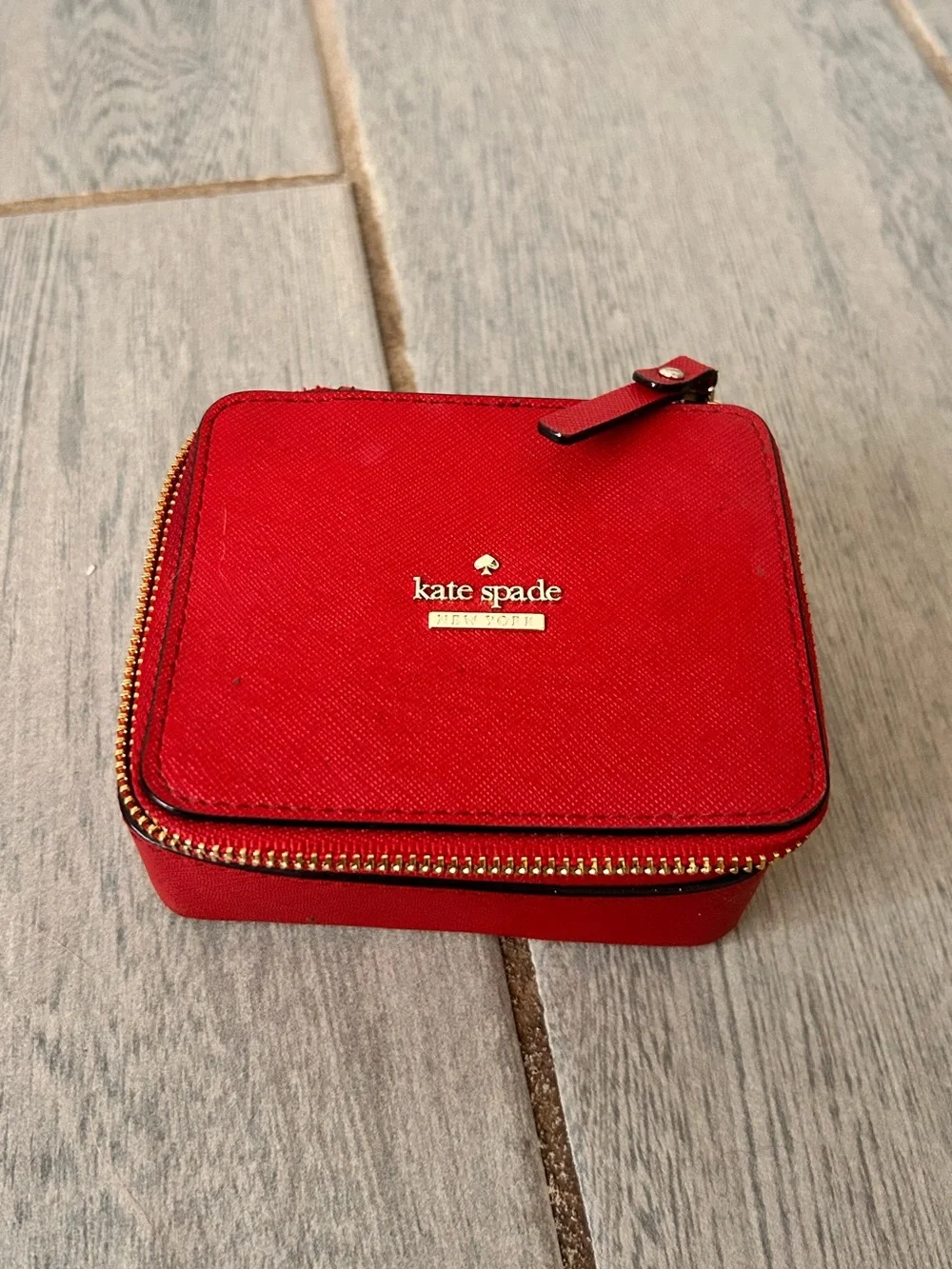 kate spade excellent just